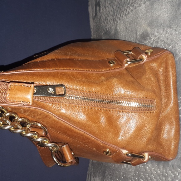 Grace Adele~Dylan Genuine Leather Shoulder Bag - Picture 4 of 15
